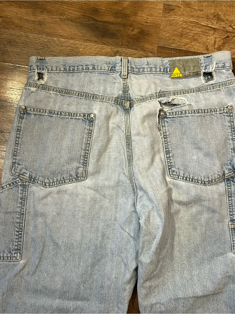 Vintage 90’s, Y2K Men’s Levis Silver Tab Distressed Jeans
